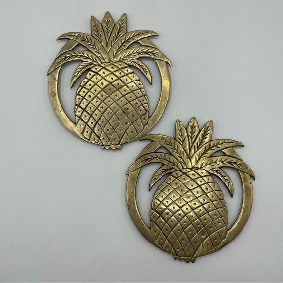 Pair of Vintage Brass Pineapple Trivets - Picture 1 of 4